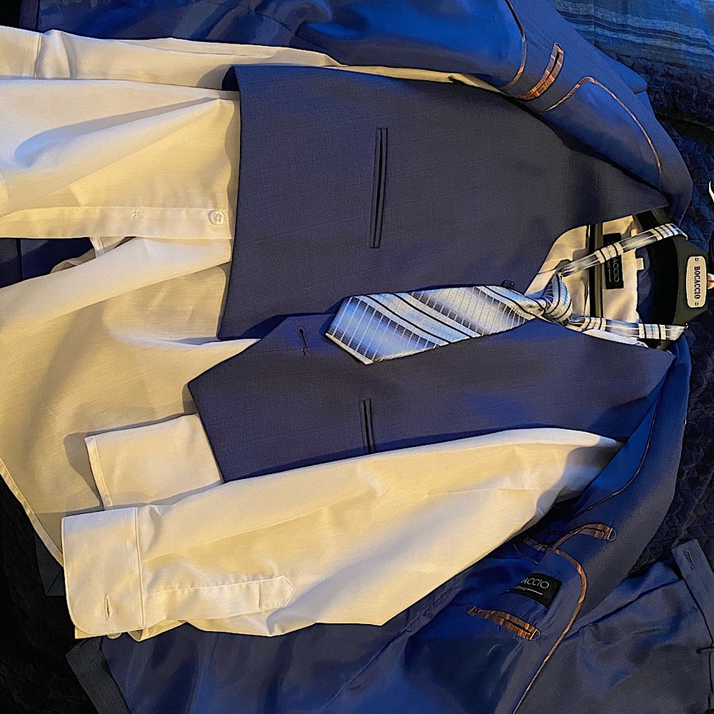 Bocaccio 5piece Children suit. Size 16. Blue. Never been worn.